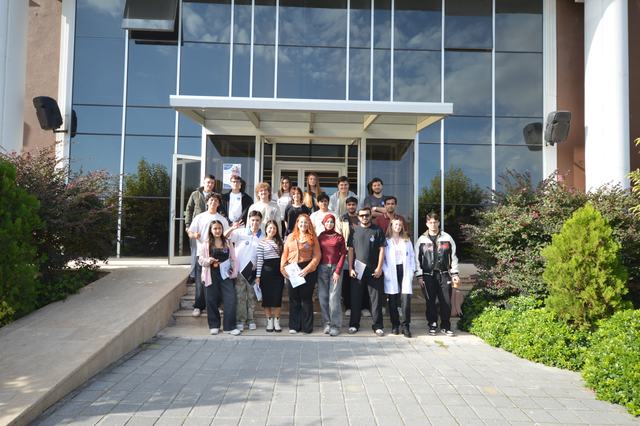 The whole group at Bilnet Schools, Balıkesir